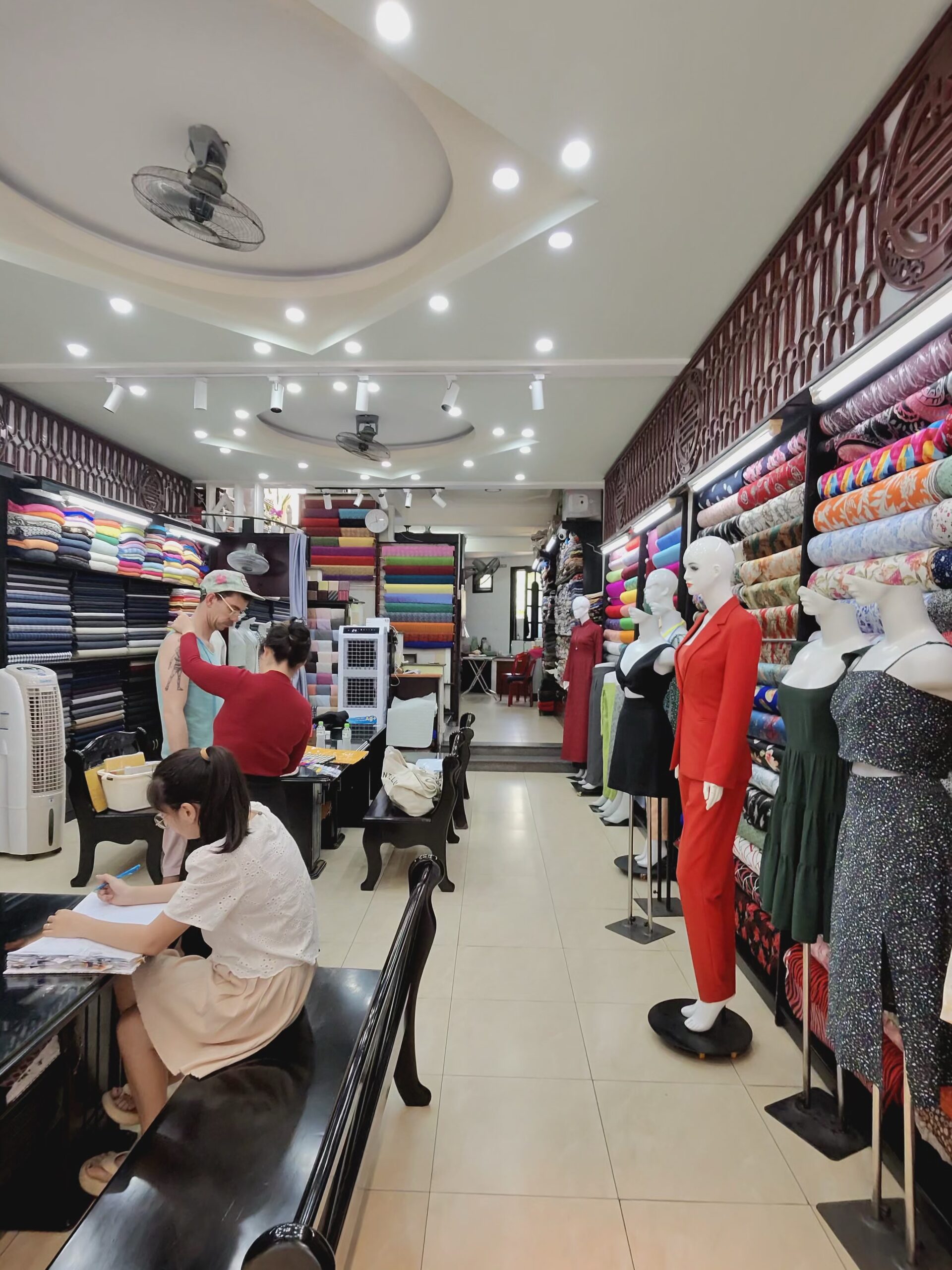 HOI AN VIETNAM NHAT SILK FITTING