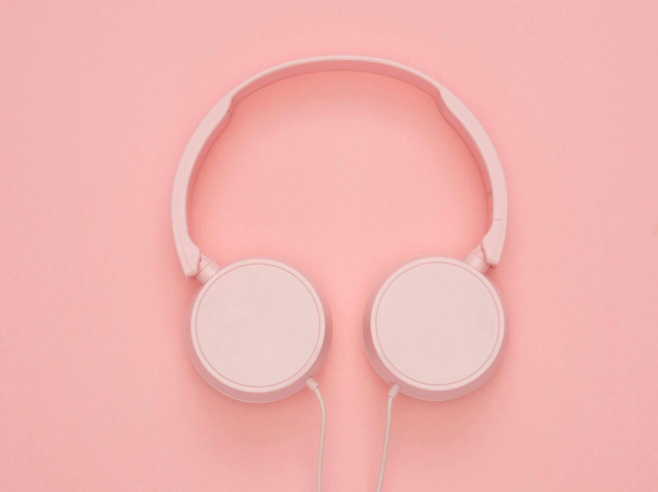 Headphones Mimi Bouchard Activations