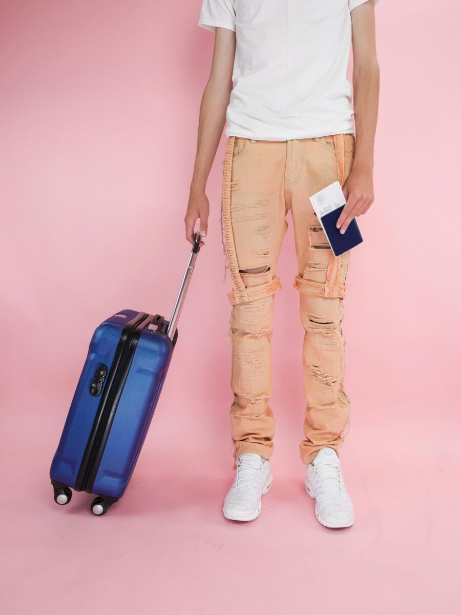 Get Through Customs Fast: Benefits of Using the MPC App at Airports
