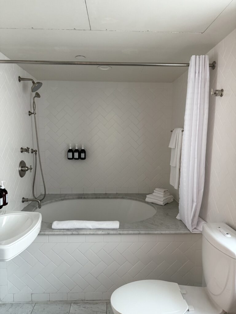 the eden hotel santa monica los angeles california pet friendly hotel
